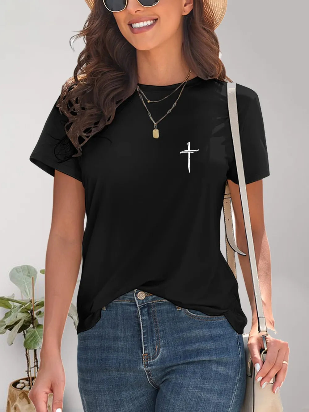 Cross Graphic Round Neck T-Shirt – Trendsi | ClozArt