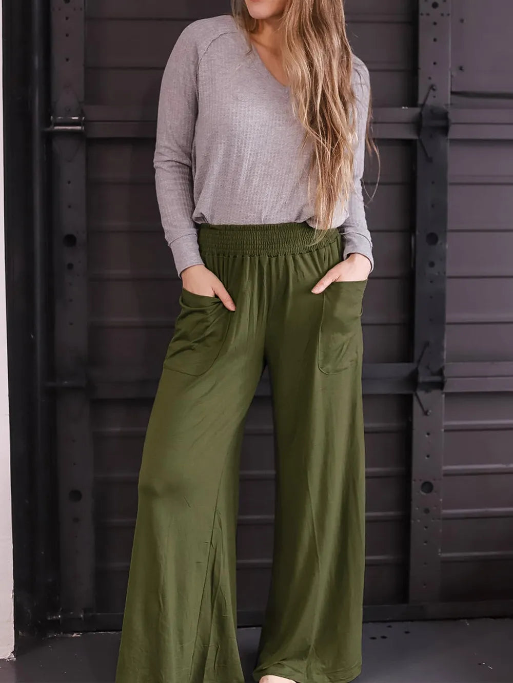 Pocketed Elastic Waist Wide Leg Pants – Trendsi | ClozArt