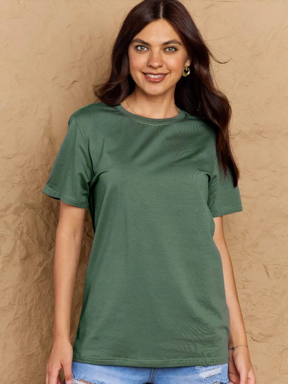 Full Size Round Neck Short Sleeve T-Shirt – Trendsi | ClozArt