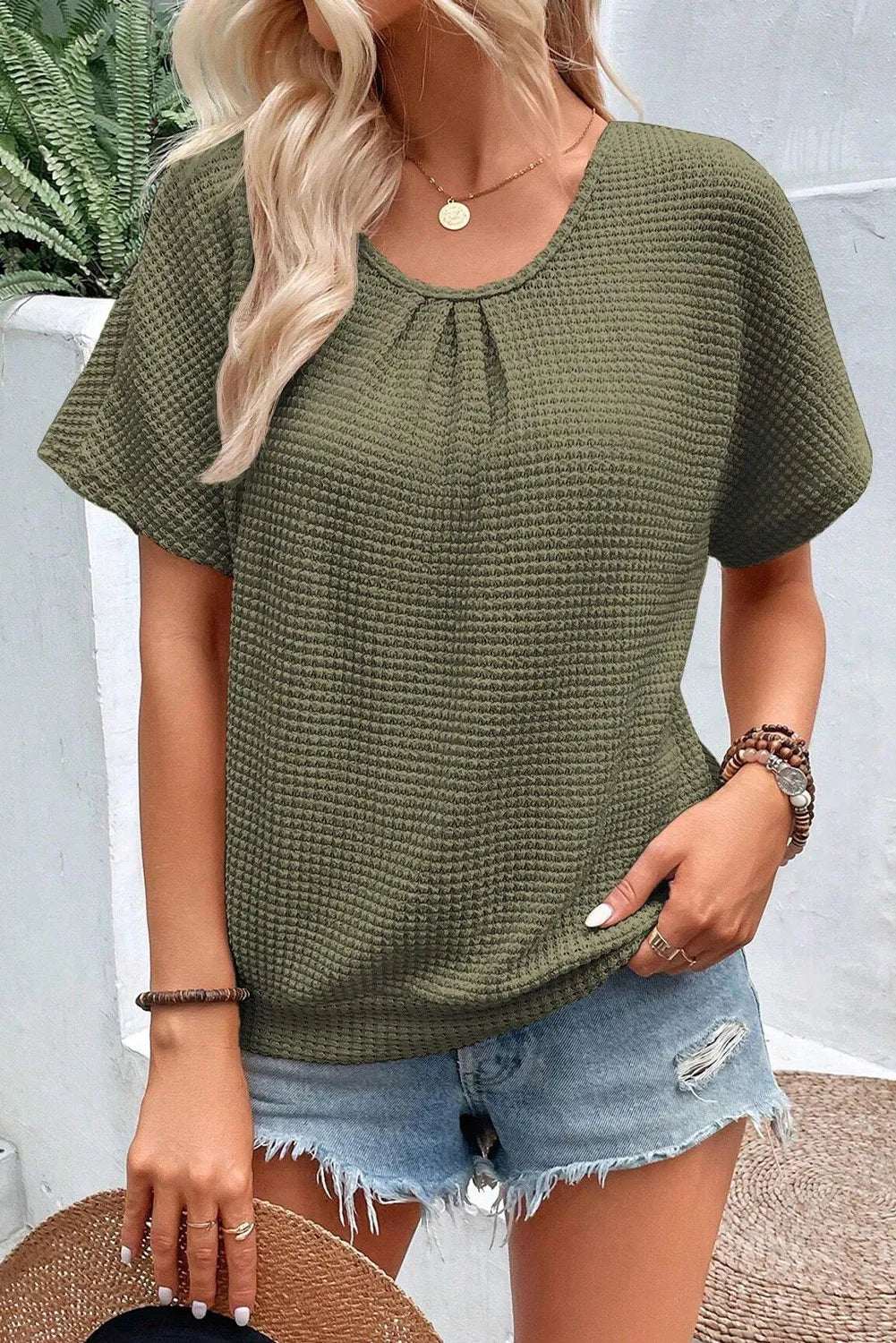 Round Neck Short Sleeve T-Shirt – Trendsi | ClozArt
