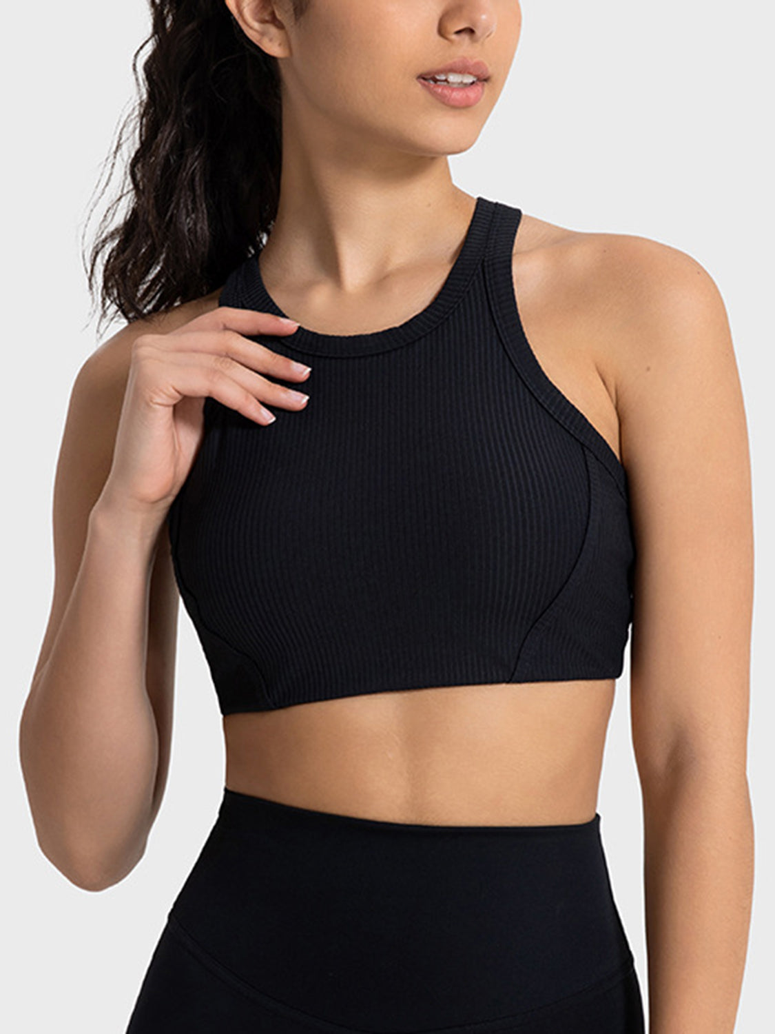 Millennia Wide Strap Cropped Sport Tank – Trendsi | ClozArt