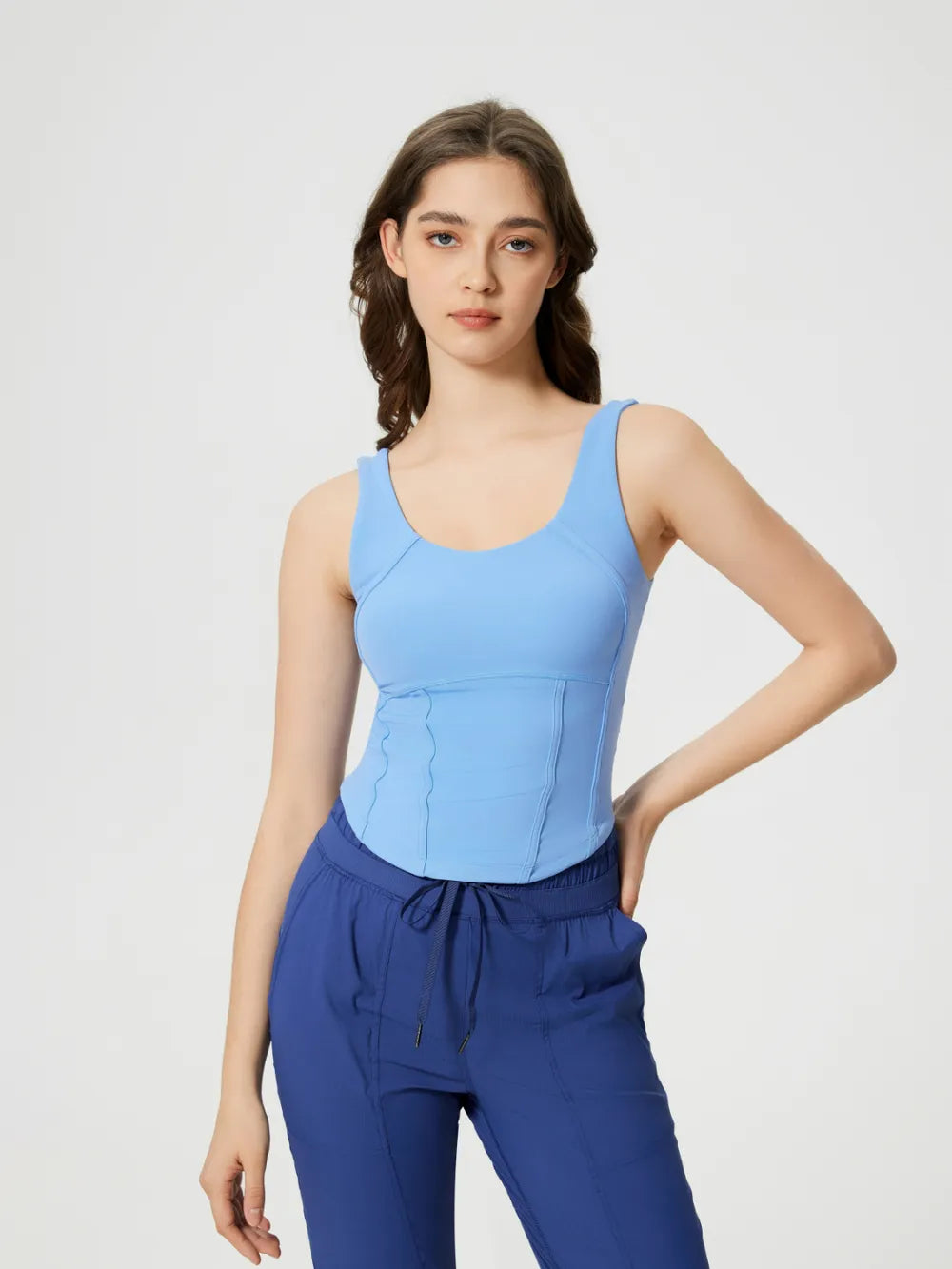 Millennia Round Neck Wide Strap Active Tank with Detachable Chest Pads – Trendsi | ClozArt