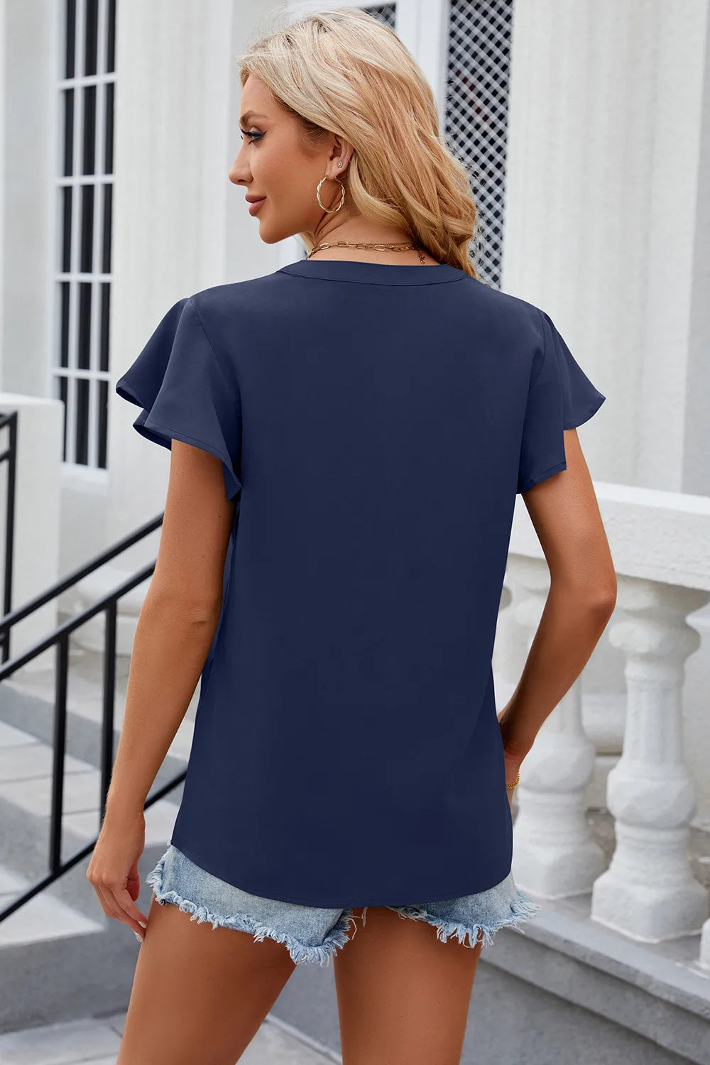 Notched Cap Sleeve T-Shirt – Trendsi | ClozArt