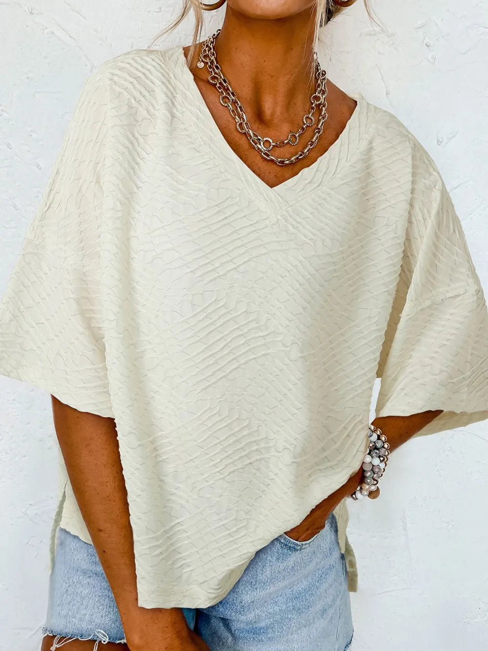 Textured V-Neck Dropped Shoulder T-Shirt – Trendsi | ClozArt
