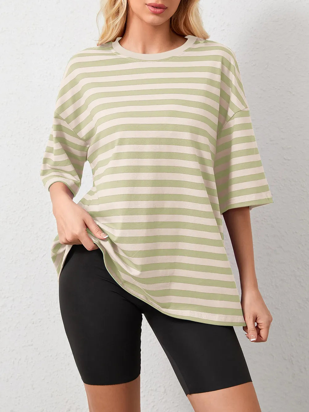 Striped Round Neck Half Sleeve T-Shirt – Trendsi | ClozArt