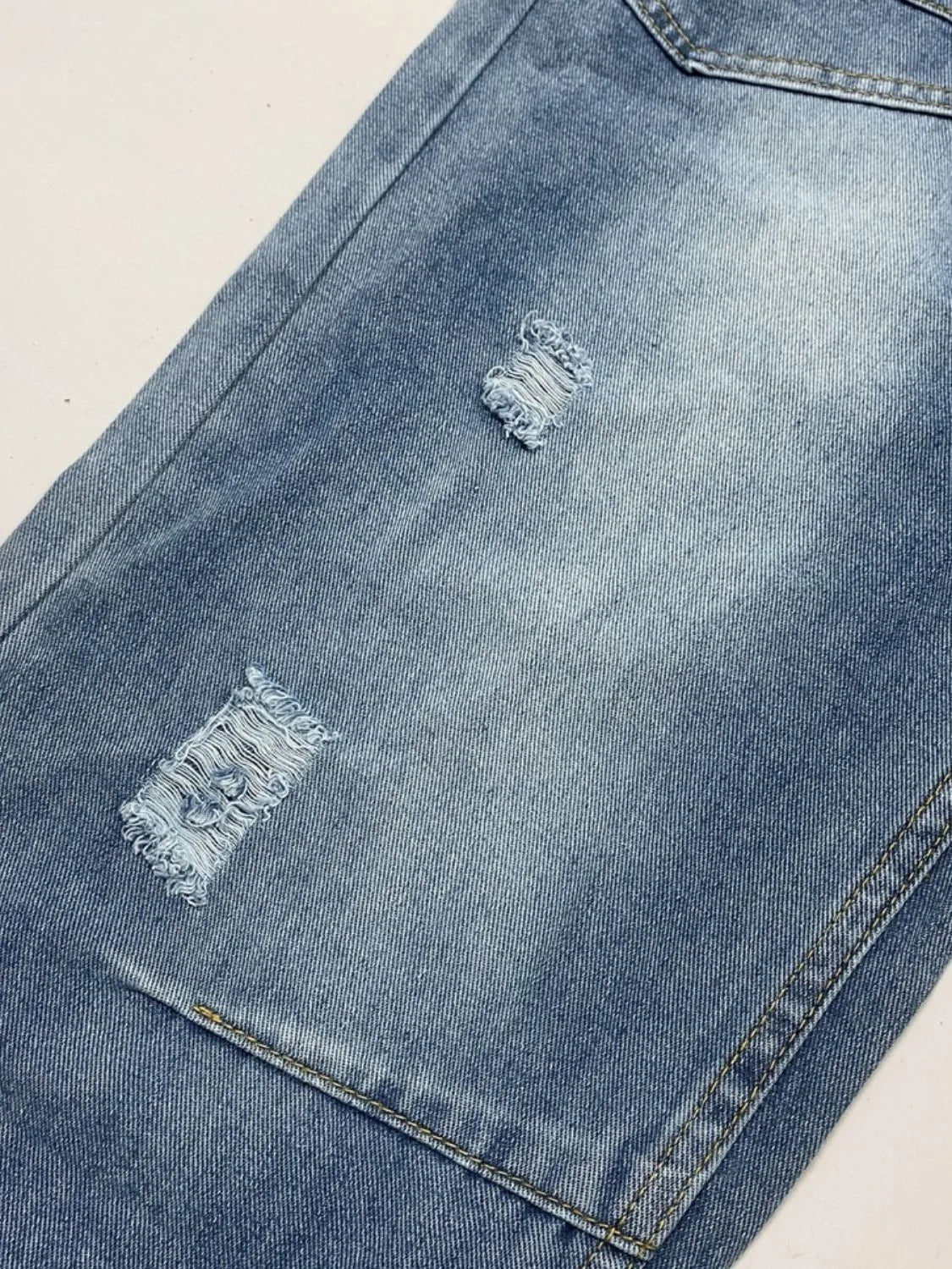 Distressed Jeans with Pockets – Trendsi | ClozArt