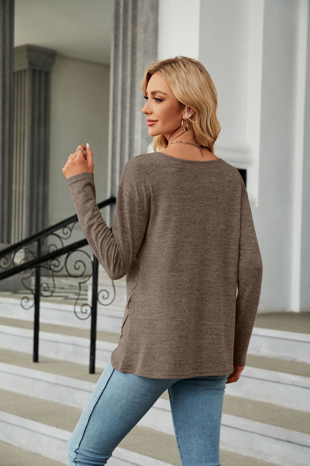 Round Neck Long Sleeve T-Shirt – Trendsi | ClozArt
