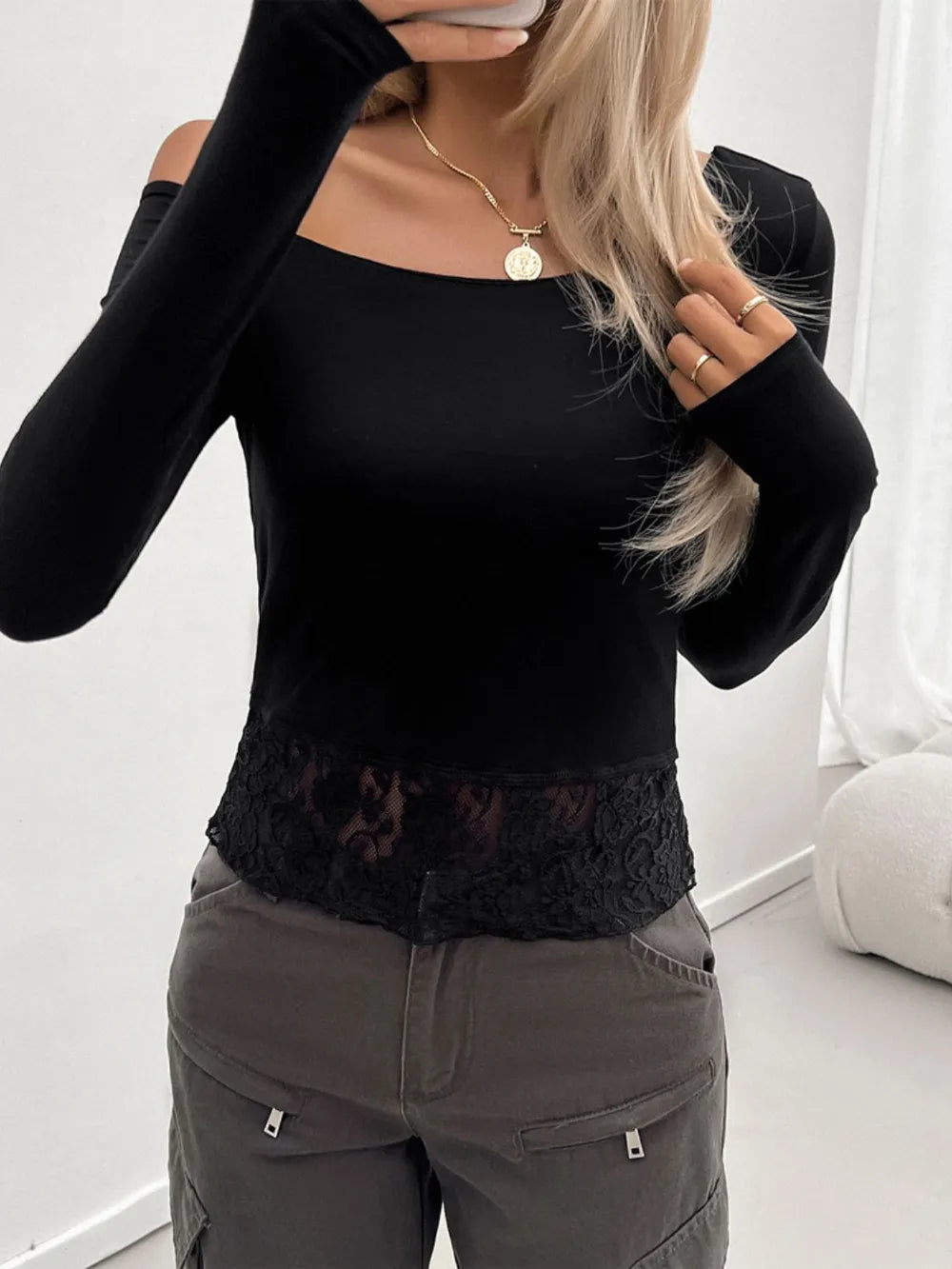 Devine Single Shoulder Long Sleeve Lace T-Shirt – Trendsi | ClozArt