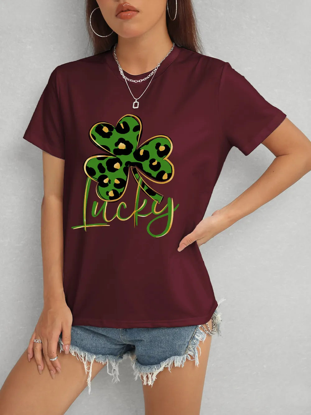 Lucky Clover Round Neck Short Sleeve T-Shirt – Trendsi | ClozArt