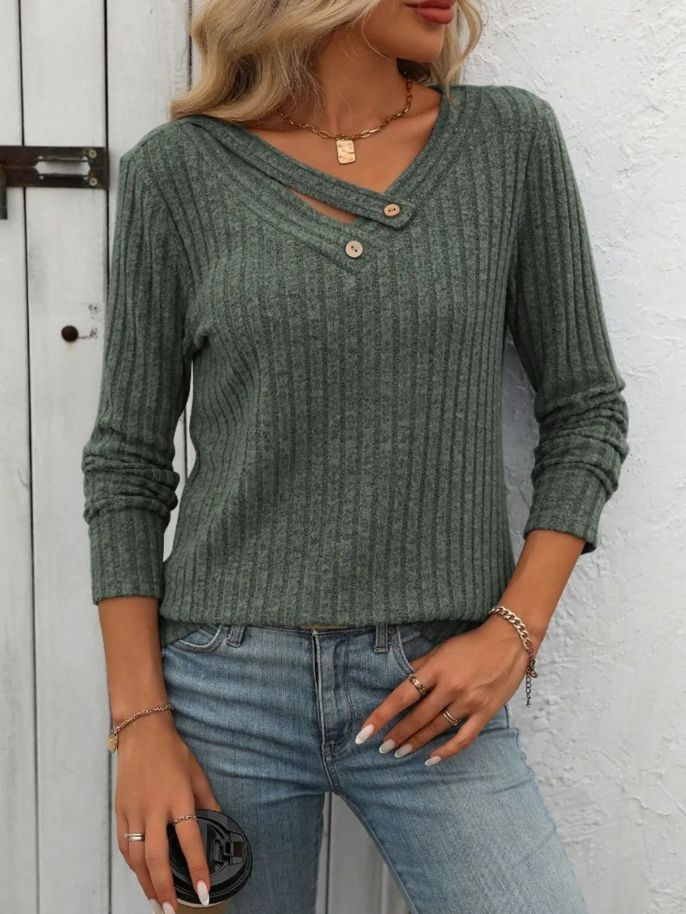 Mandy Ribbed V-Neck Long Sleeve T-Shirt – Trendsi | ClozArt