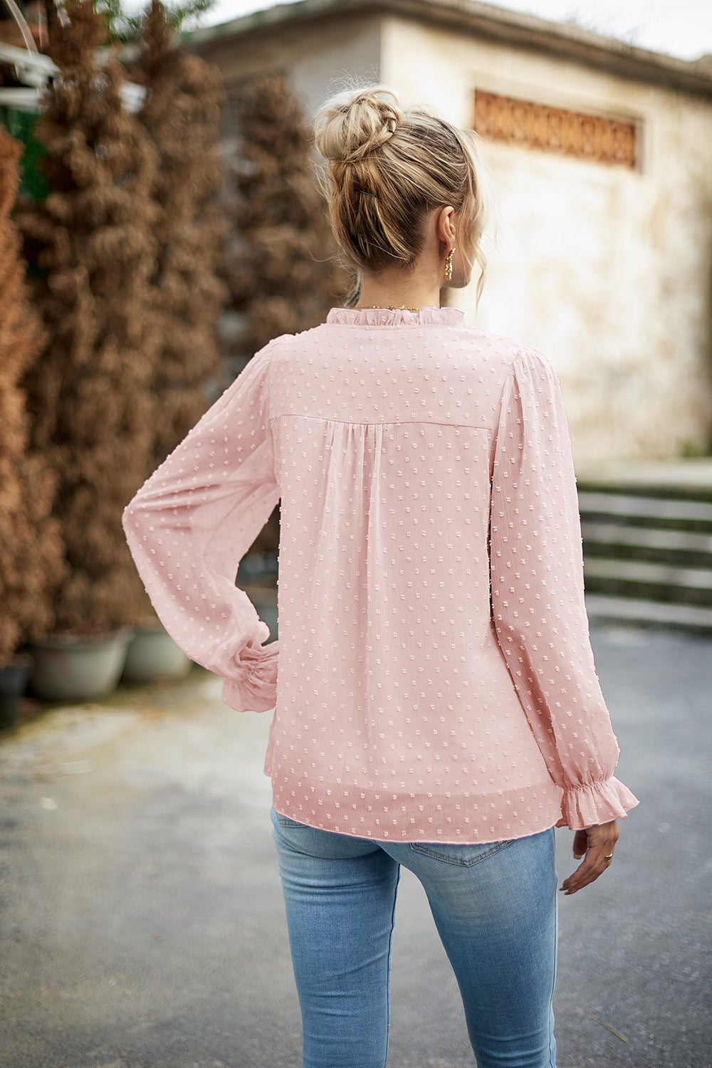 Devine Swiss Dot Smocked Shoulder Blouse – Trendsi | ClozArt