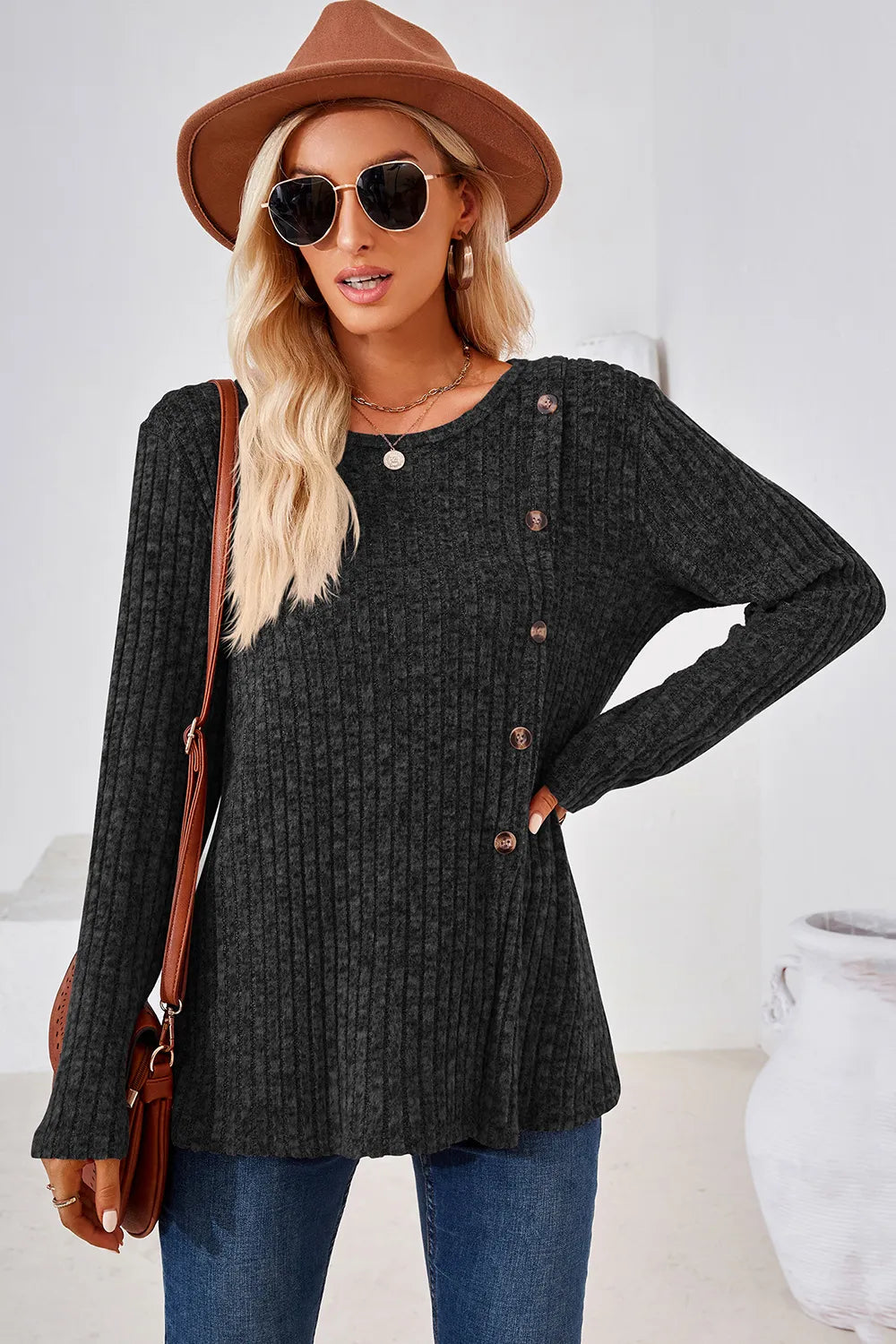 Round Neck Long Sleeve T-Shirt – Trendsi | ClozArt