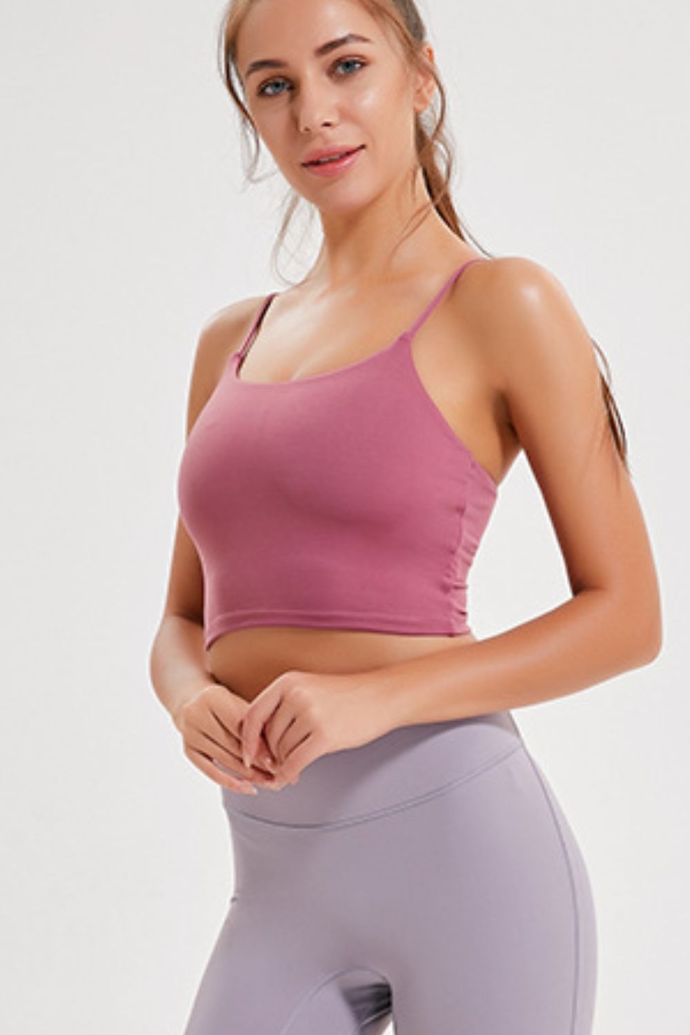 Millennia Feel Like Skin Scoop Neck Sports Cami – Trendsi | ClozArt