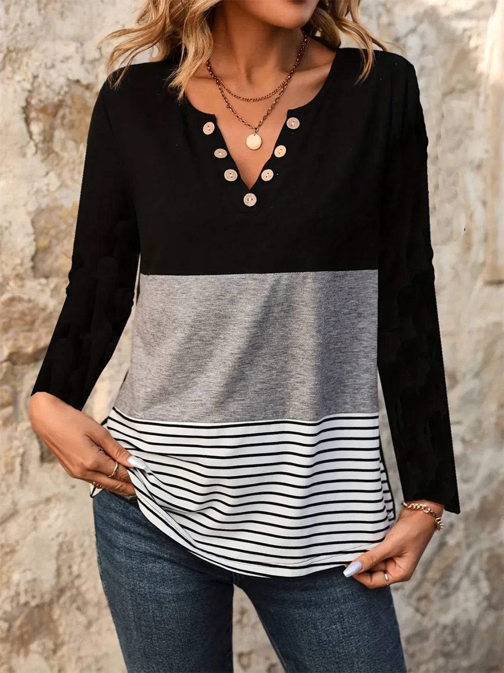 Notched Long Sleeve T-Shirt – Trendsi | ClozArt