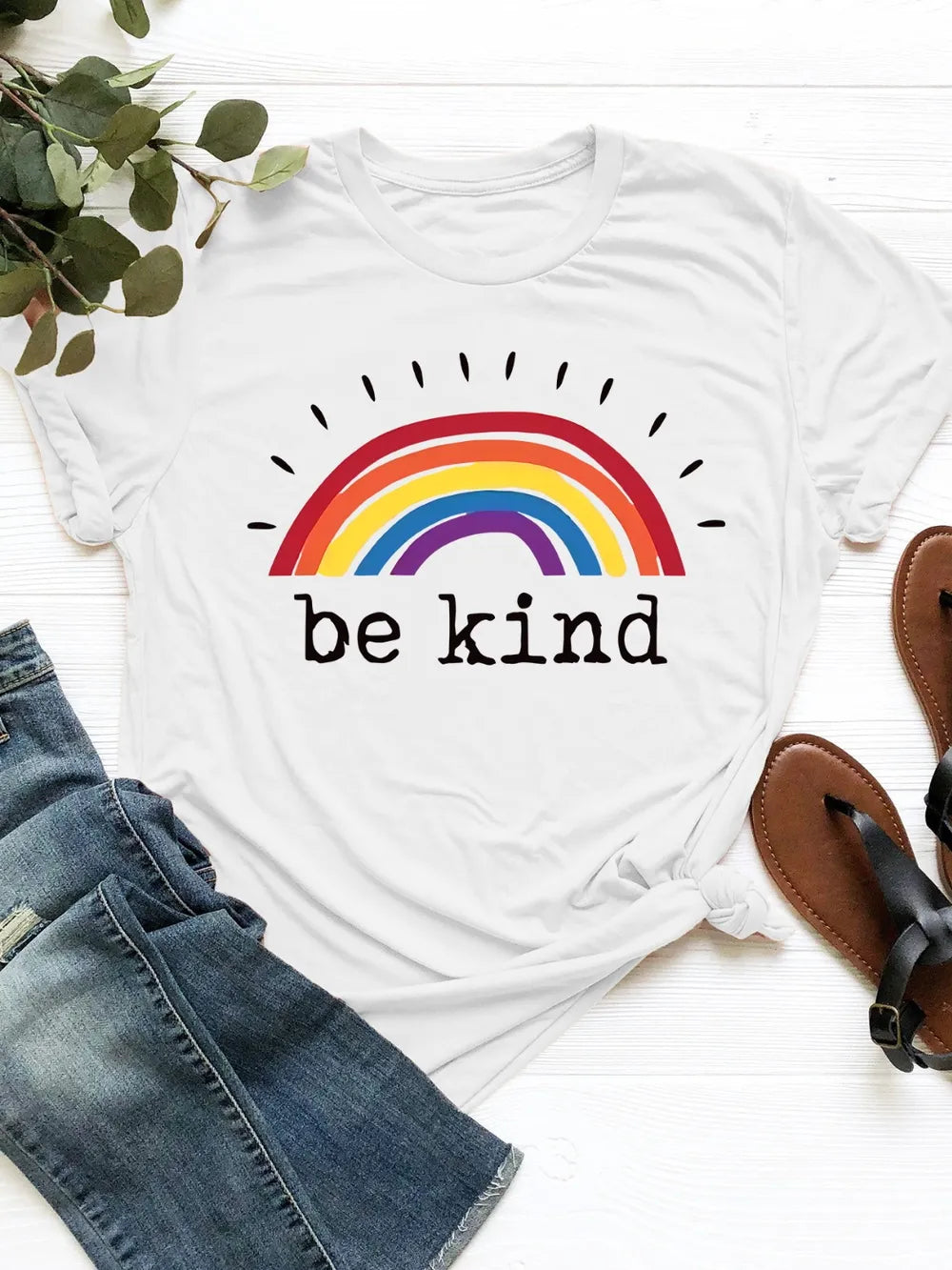 Graphic Round Neck Short Sleeve T-Shirt – Trendsi | ClozArt
