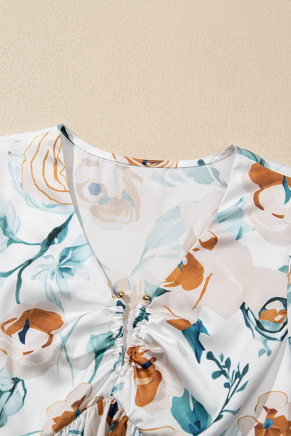 Green Floral Print Puff Sleeve V Neck Babydoll Blouse – Shewin | ClozArt