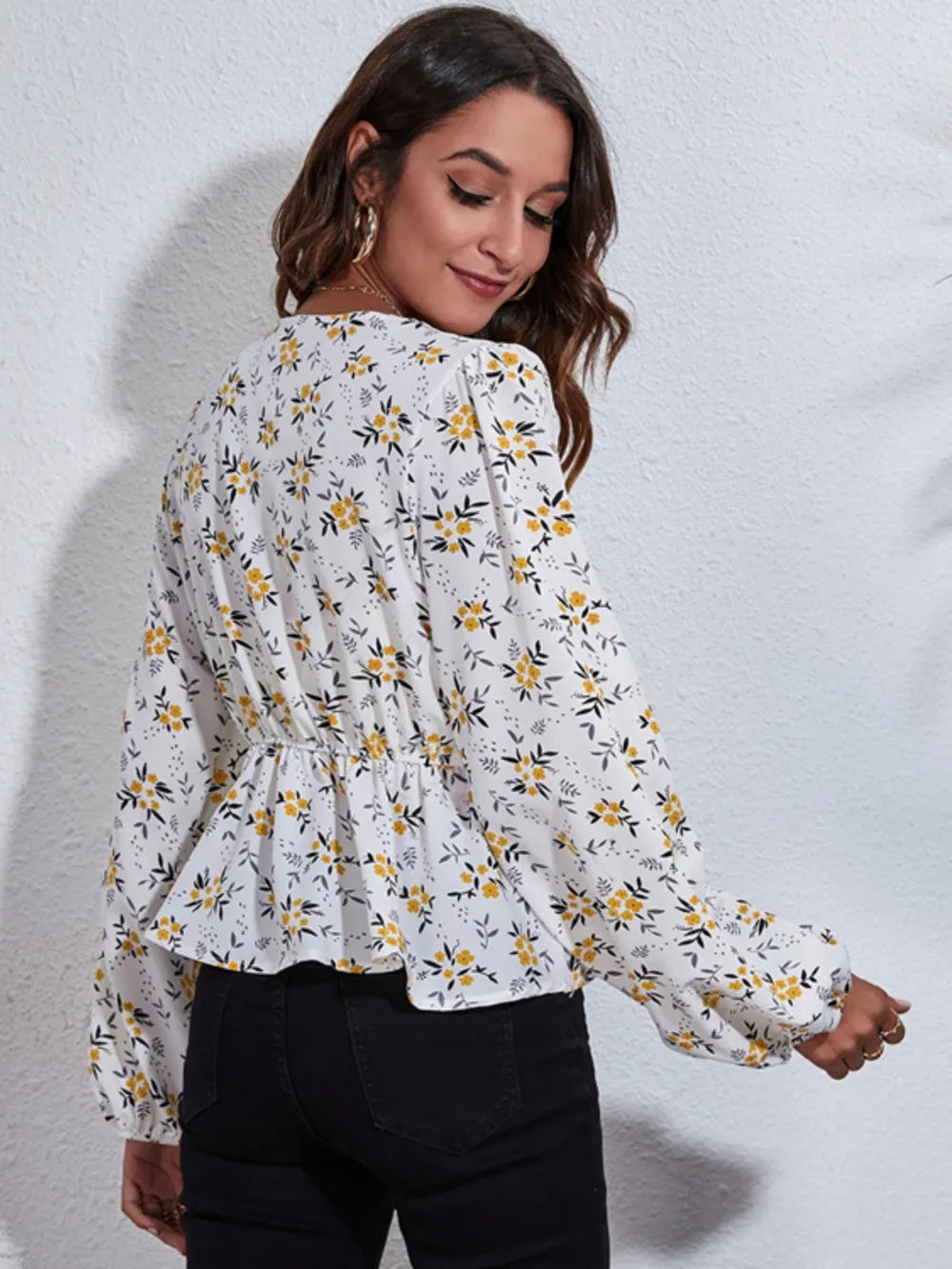 Floral V-Neck Balloon Sleeve Peplum Blouse – Trendsi | ClozArt