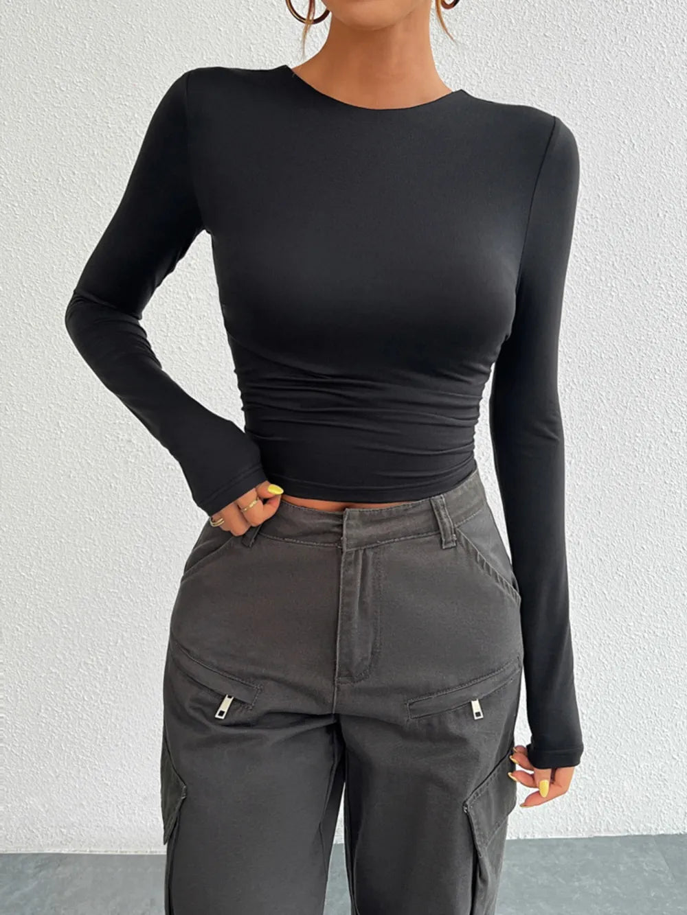 Devine Backless Round Neck Long Sleeve T-Shirt – Trendsi | ClozArt