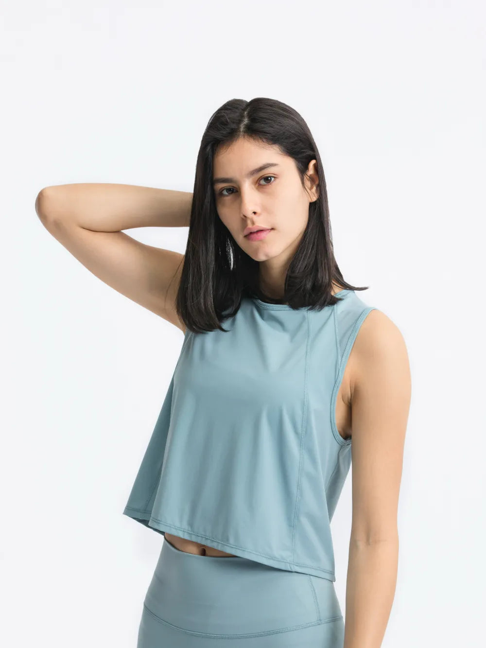 Millennia Round Neck Cropped Active Tank – Trendsi | ClozArt
