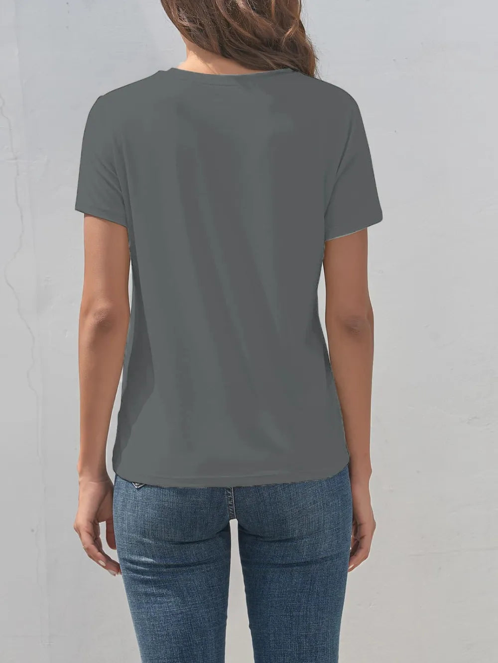 Giraffe Graphic Round Neck T-Shirt – Trendsi | ClozArt