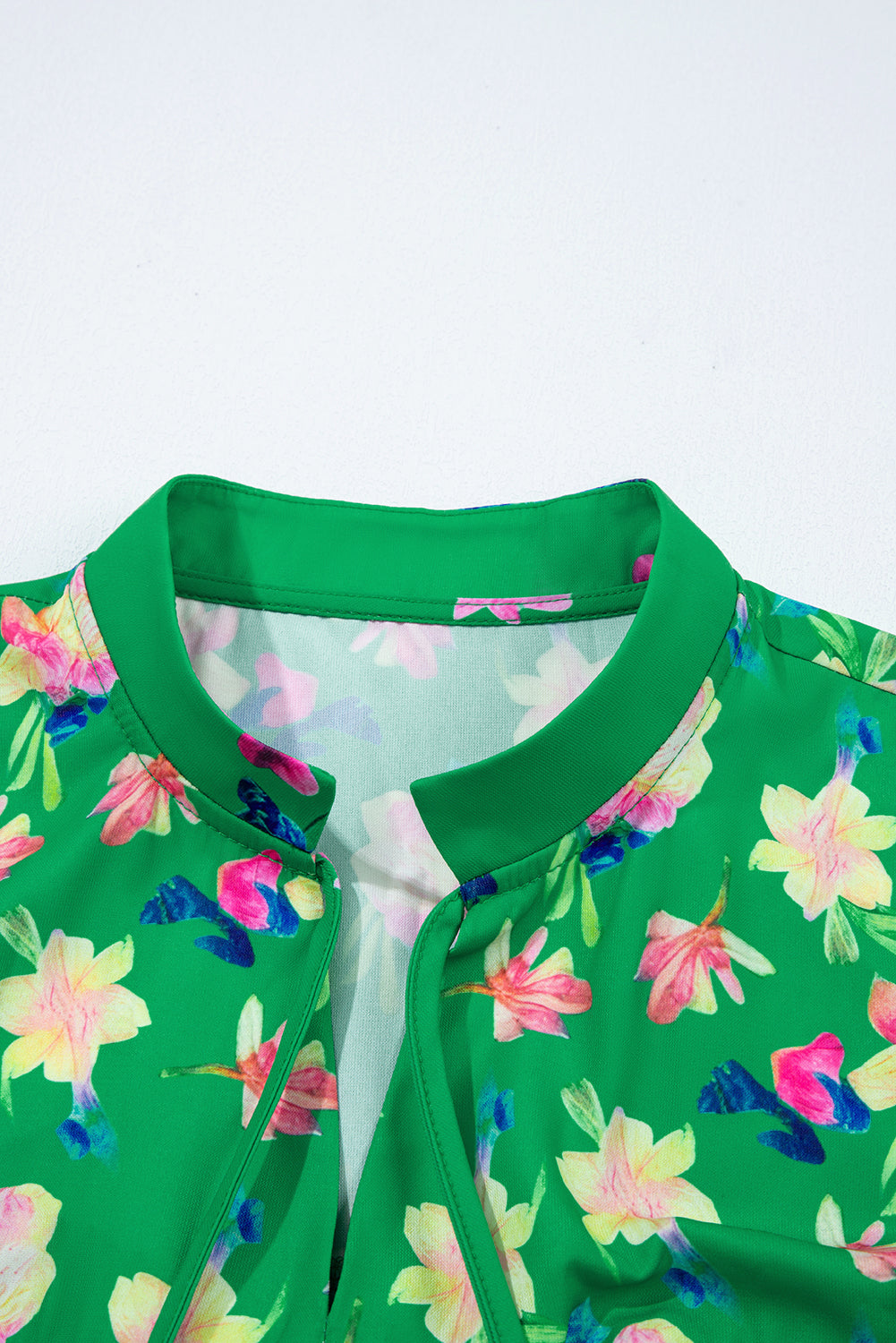Green Floral Detail Tie Split Neck Puff Sleeve Blouse – Shewin | ClozArt
