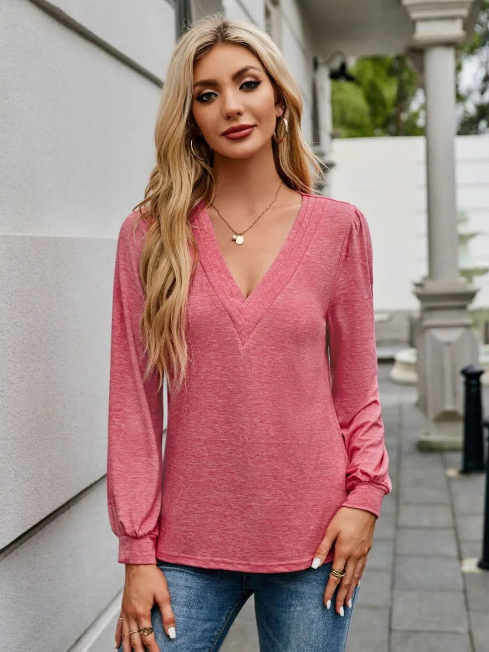 V-Neck Long Sleeve T-Shirt – Trendsi | ClozArt