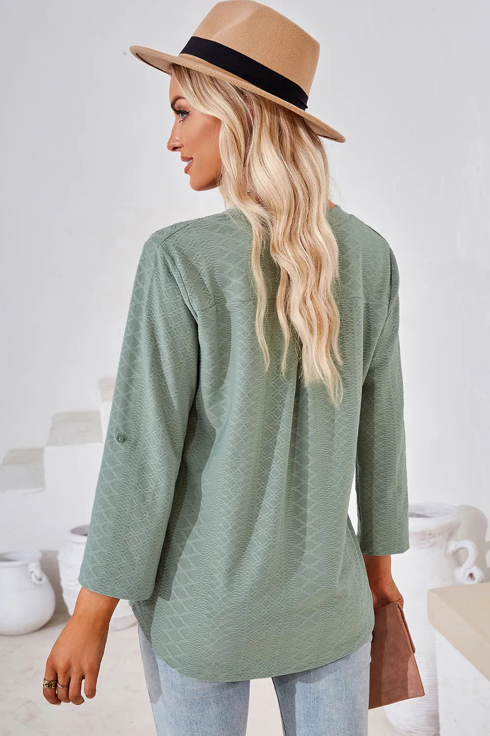 Notched Roll-Tab Sleeve T-Shirt – Trendsi | ClozArt