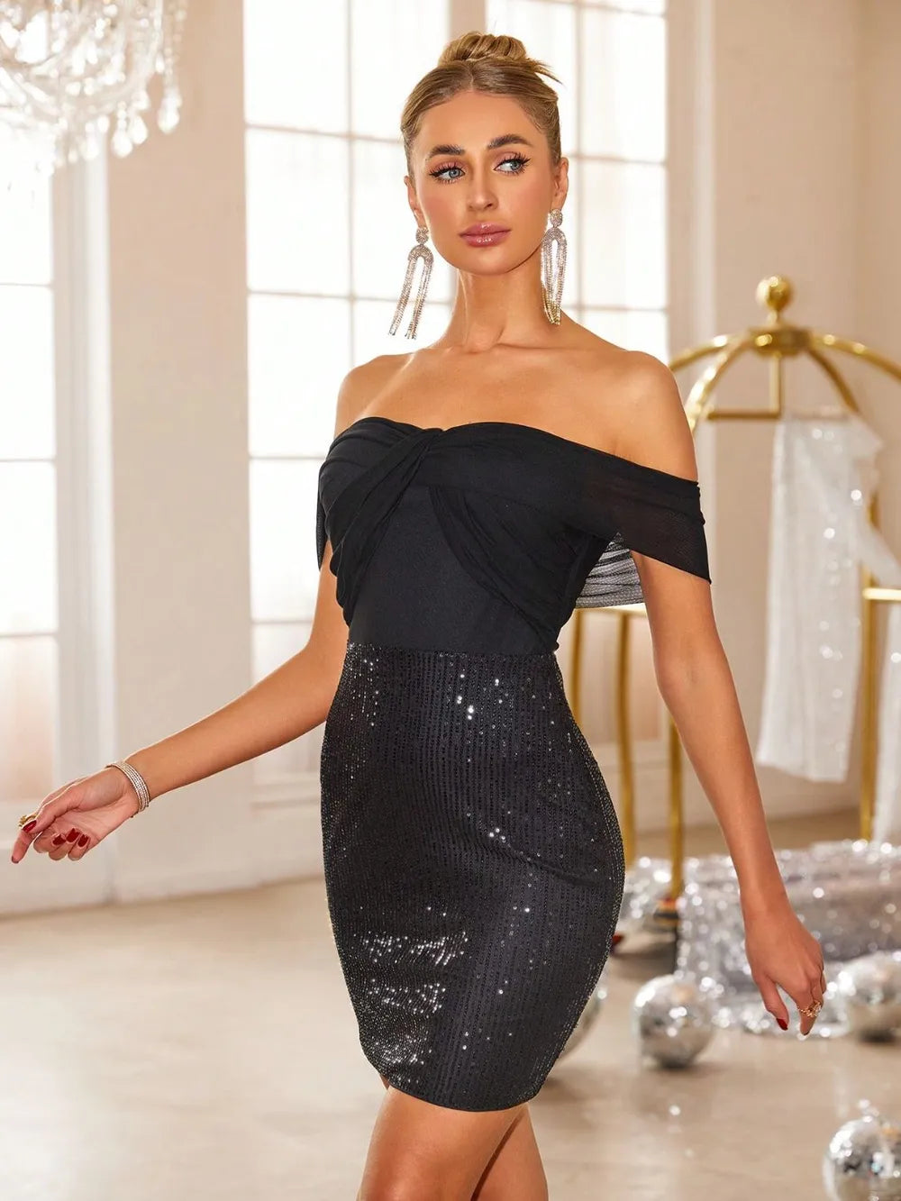 Backless Sequin Off Shoulder Short Sleeve Dress – Trendsi | ClozArt
