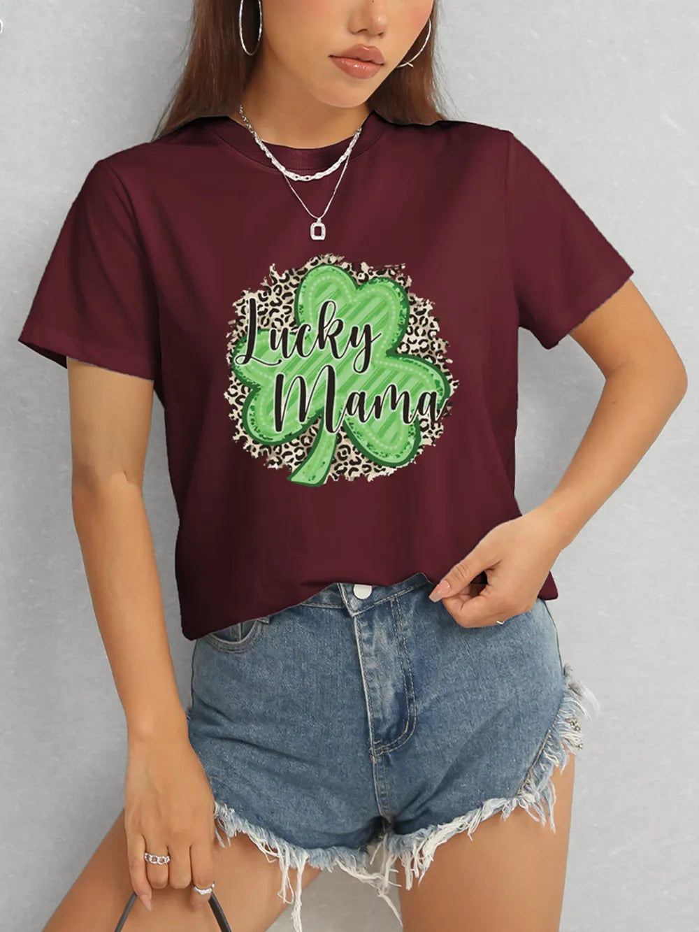 LUCKY MAMA Round Neck T-Shirt – Trendsi | ClozArt