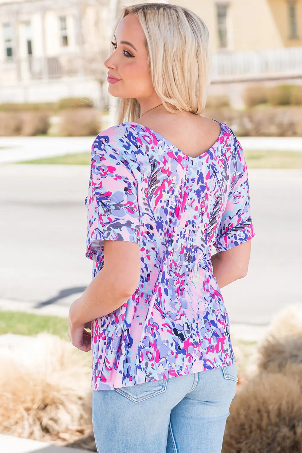 Printed V-Neck Short Sleeve T-Shirt – Trendsi | ClozArt