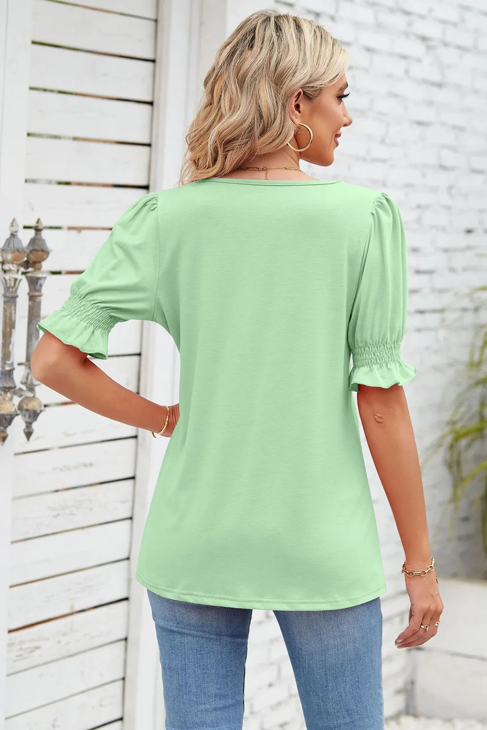 Smocked Square Neck Short Sleeve T-Shirt – Trendsi | ClozArt