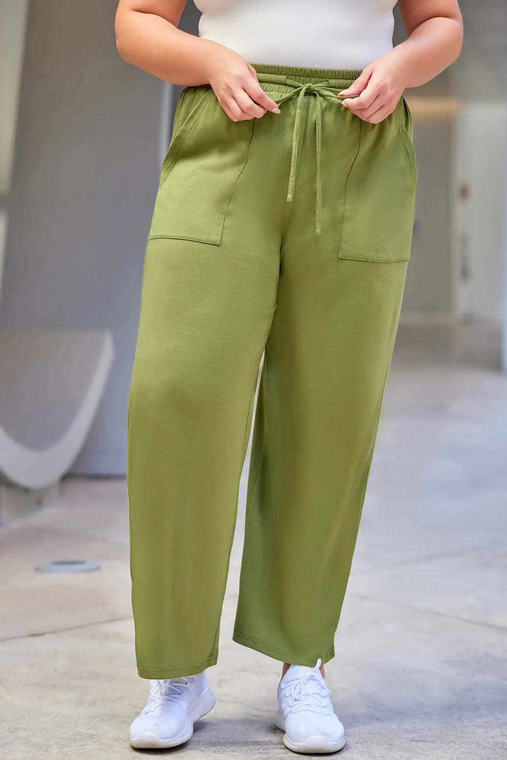 Plus Size Drawstring Straight Pants with Pockets – Trendsi | ClozArt