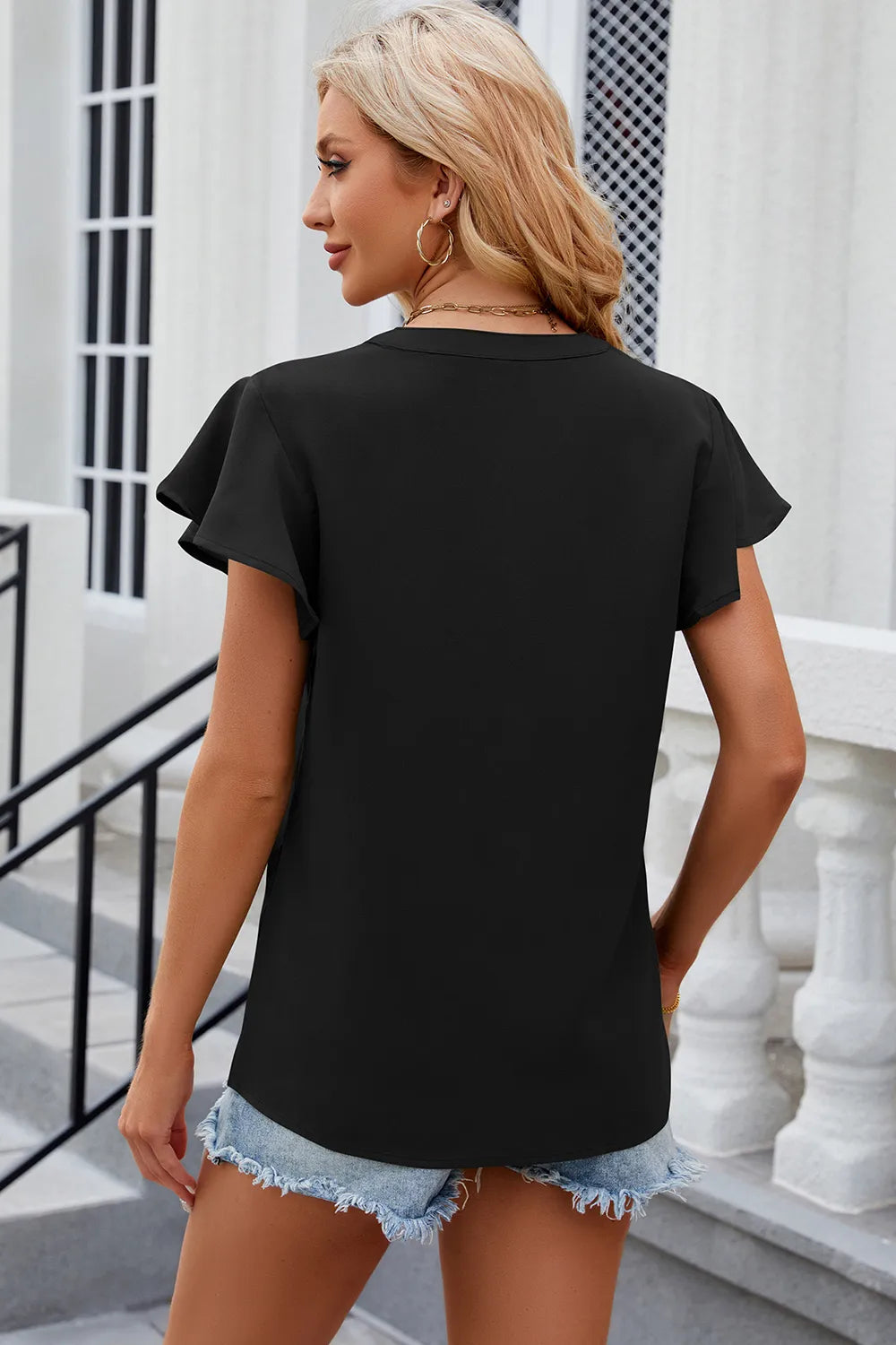 Notched Cap Sleeve T-Shirt – Trendsi | ClozArt