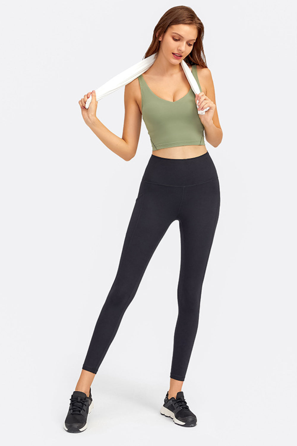 Millennia Deep V-Neck Crop Sports Bra – Trendsi | ClozArt