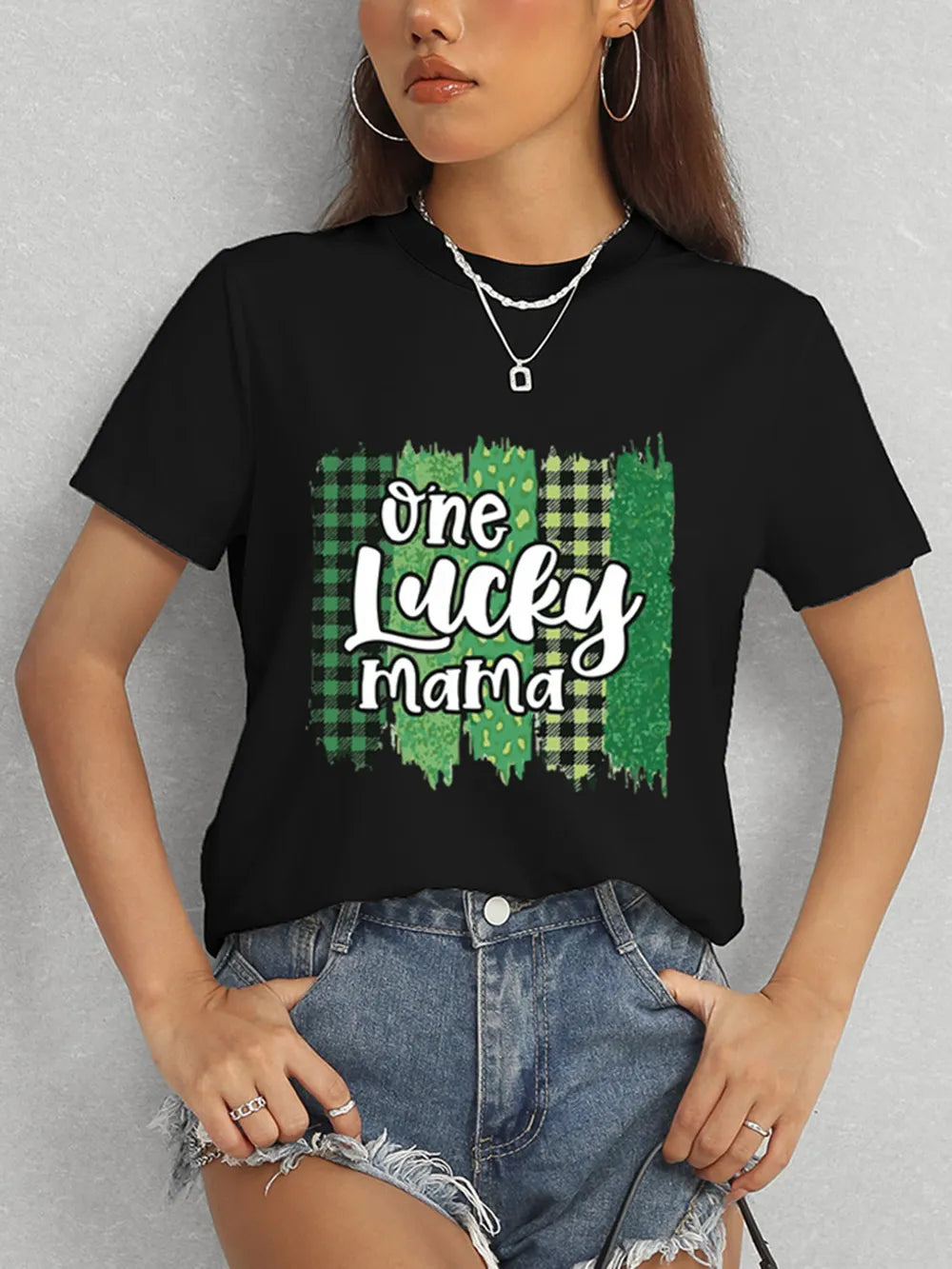 ONE LUCKY MAMA Round Neck T-Shirt – Trendsi | ClozArt
