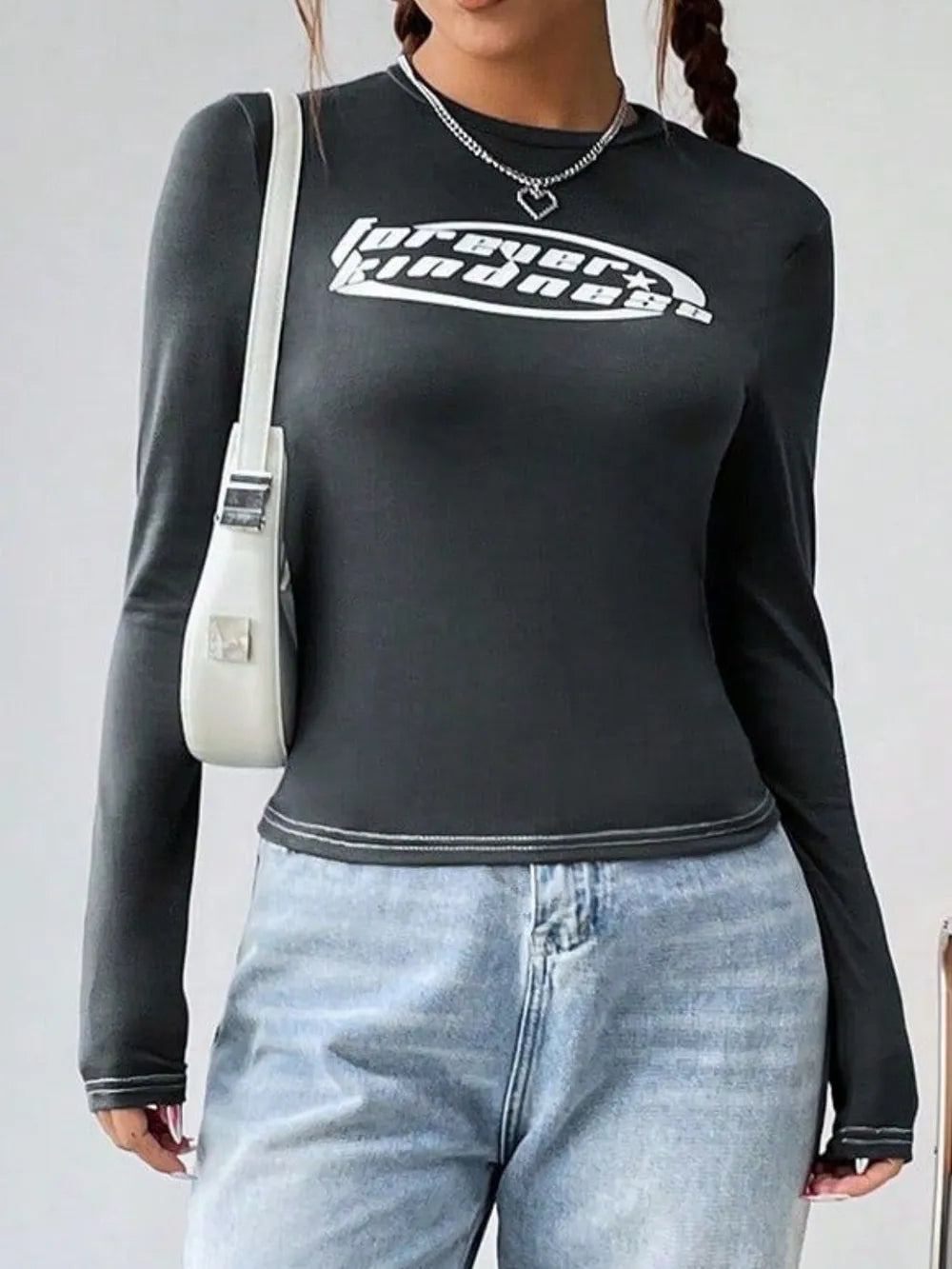 Letter Graphic Round Neck Long Sleeve T-Shirt – Trendsi | ClozArt