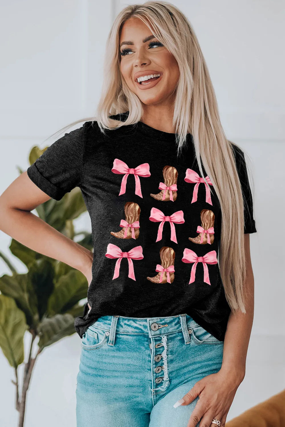 Bow & Boot Graphic Round Neck Short Sleeve T-Shirt – Trendsi | ClozArt
