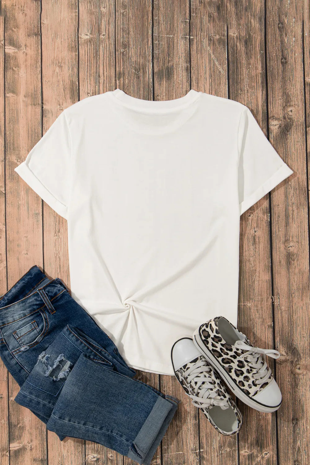 Graphic Round Neck Short Sleeve T-Shirt – Trendsi | ClozArt