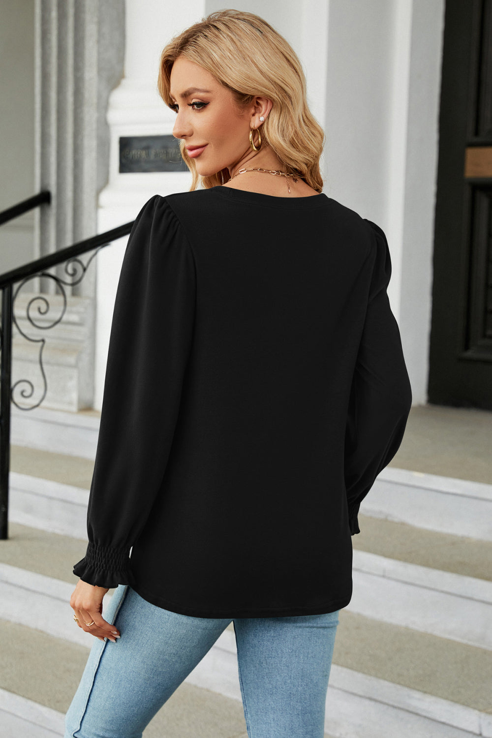 Round Neck Smocked Flounce Sleeve Blouse – Trendsi | ClozArt