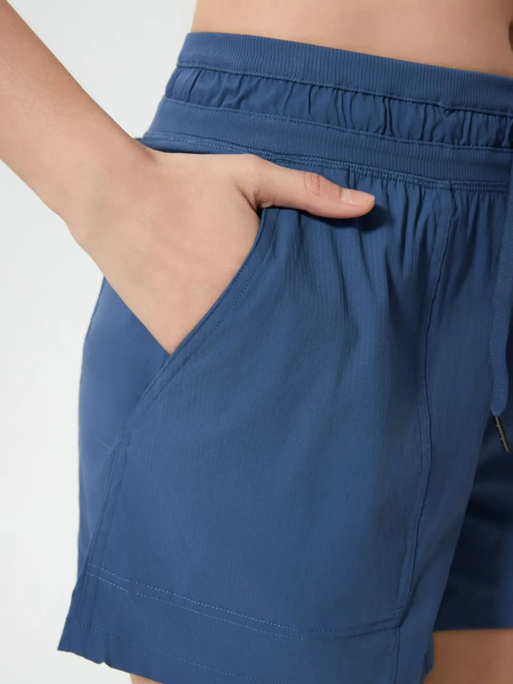 Millennia Drawstring Active Shorts with Pockets – Trendsi | ClozArt