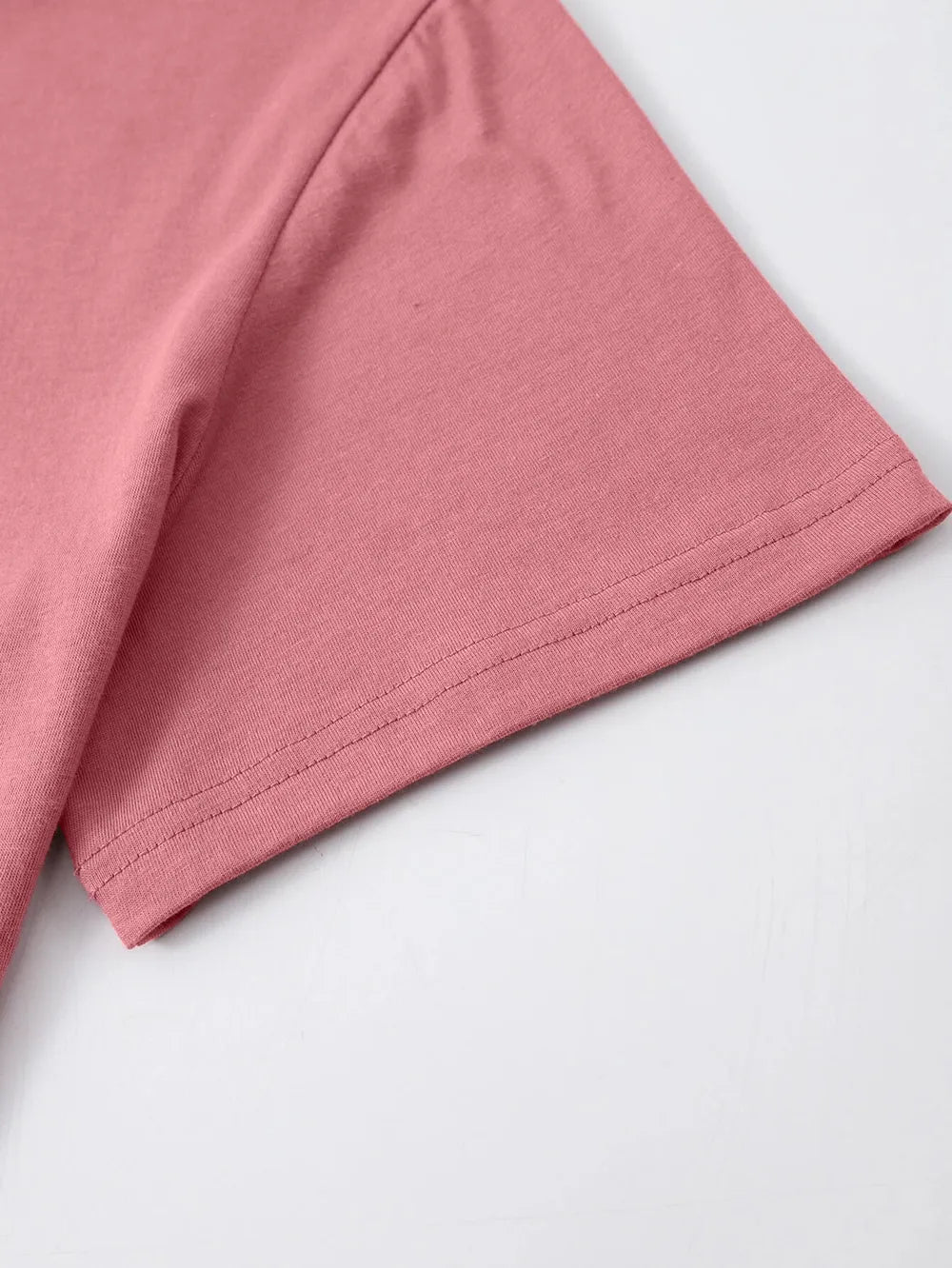 Graphic Round Neck Short Sleeve T-Shirt – Trendsi | ClozArt