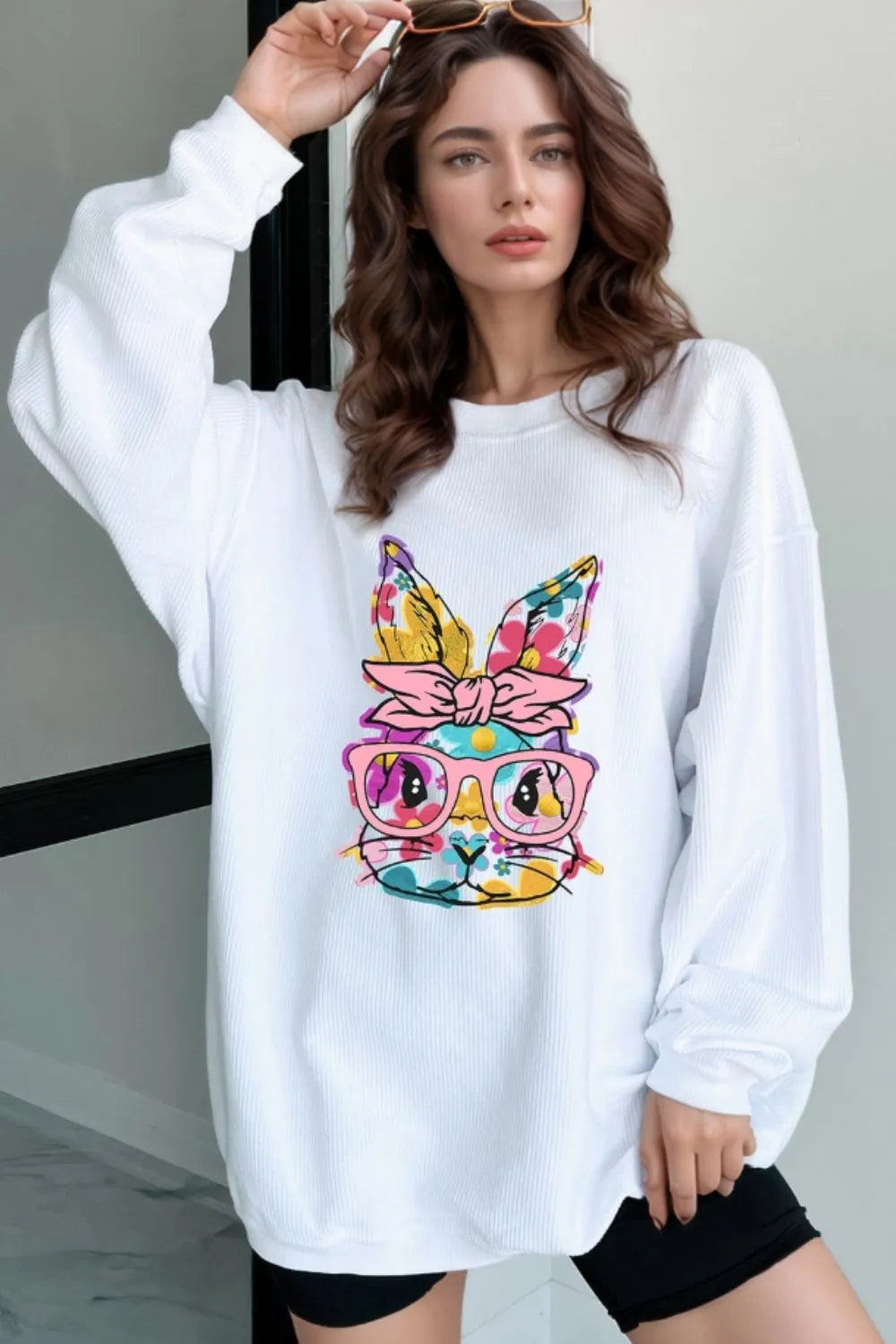 Bunny Graphic Round Neck Sweatshirt – Trendsi | ClozArt