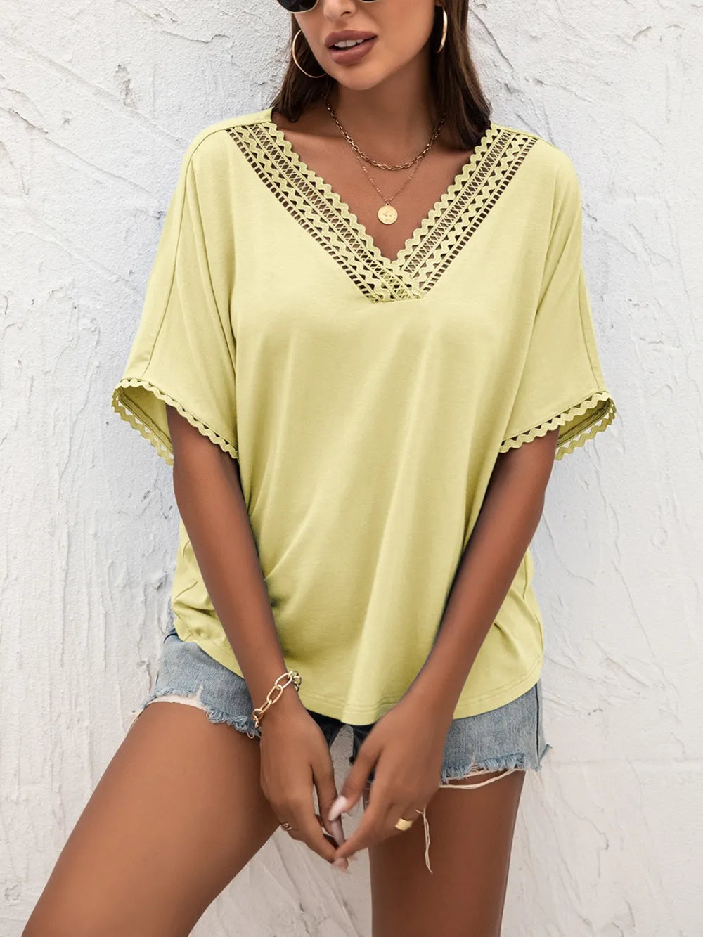 Ivy Lane Lace Detail V-Neck T-Shirt – Trendsi | ClozArt