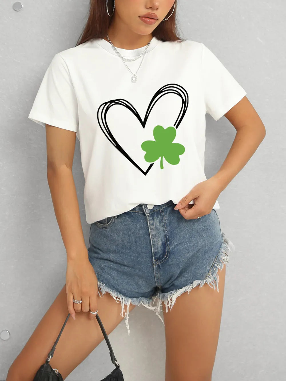 Heart Lucky Clover Short Sleeve T-Shirt – Trendsi | ClozArt