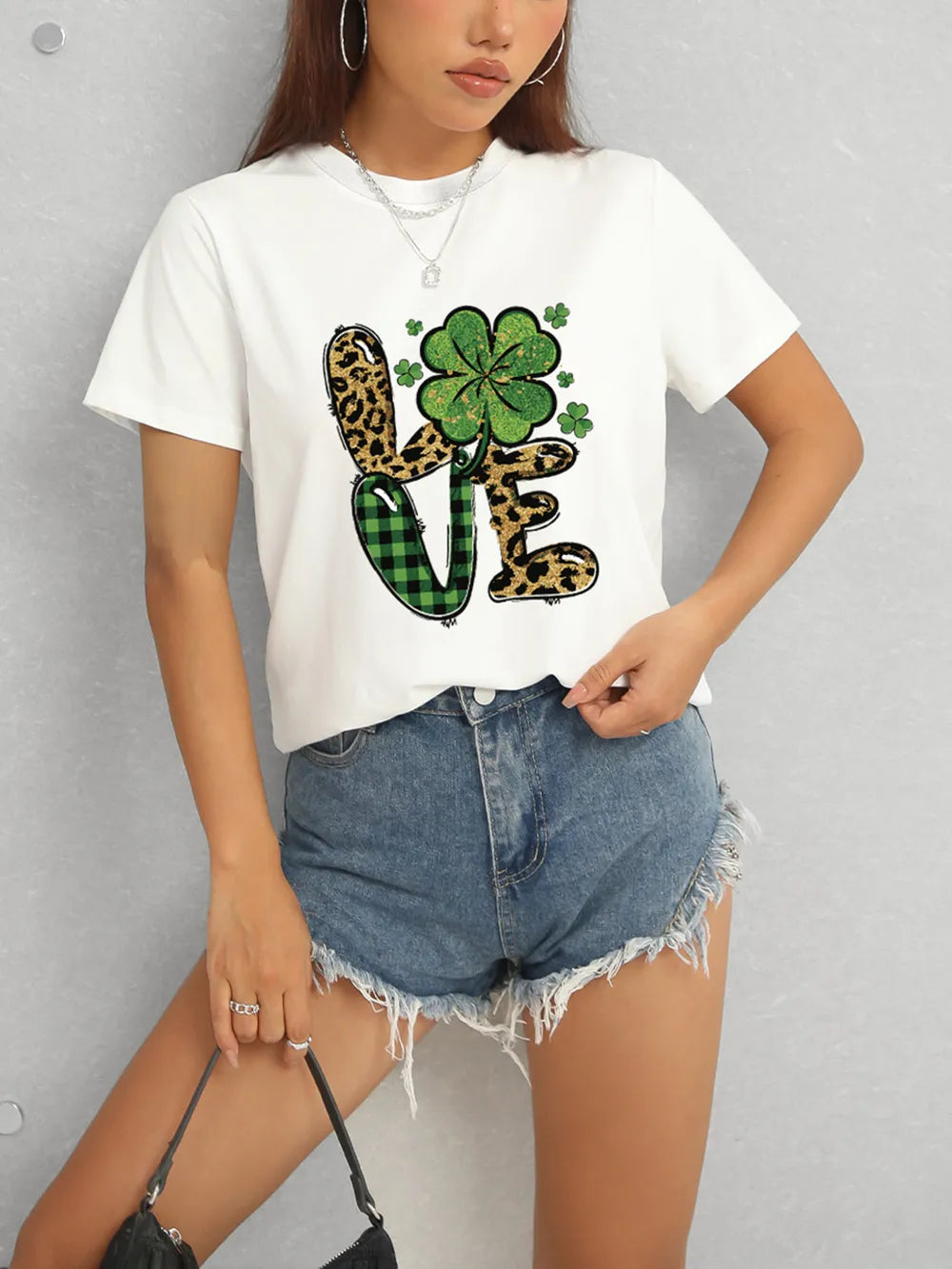 LOVE Round Neck Short Sleeve T-Shirt – Trendsi | ClozArt