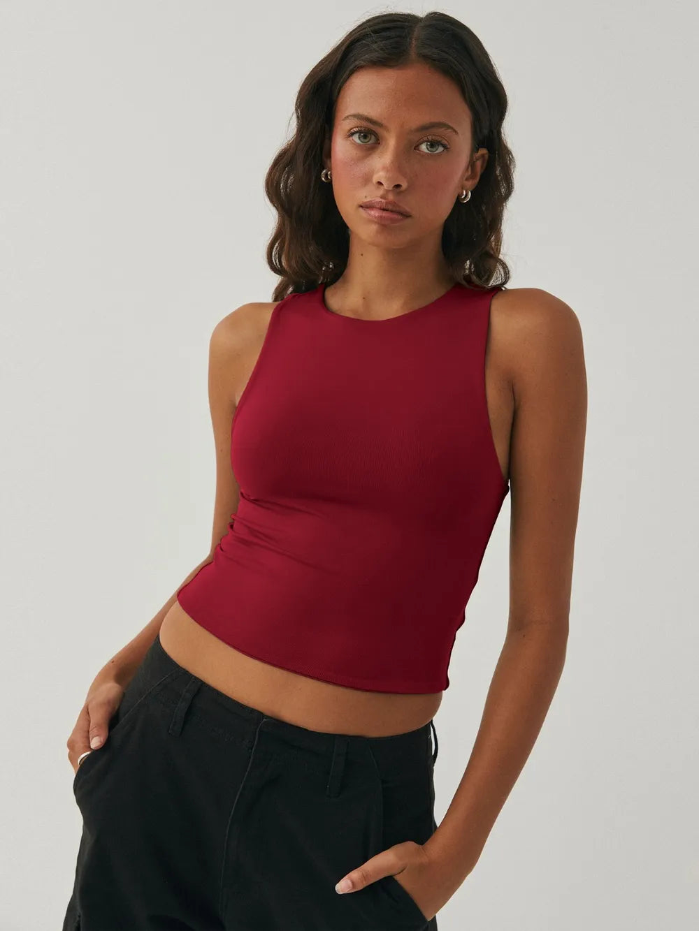 Round Neck Cropped Tank – Trendsi | ClozArt