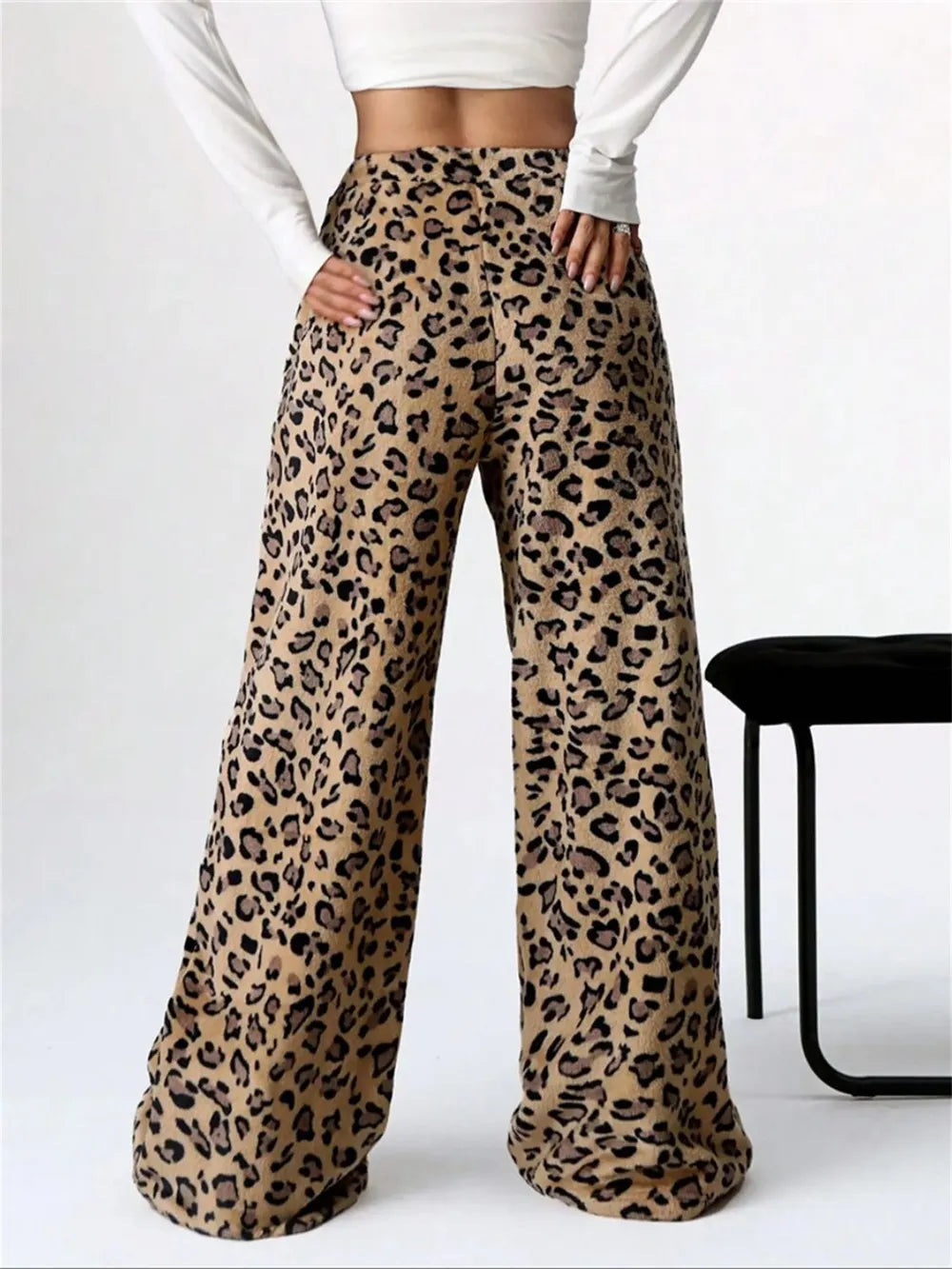 Leopard Wide Leg Plush Pants – Trendsi | ClozArt