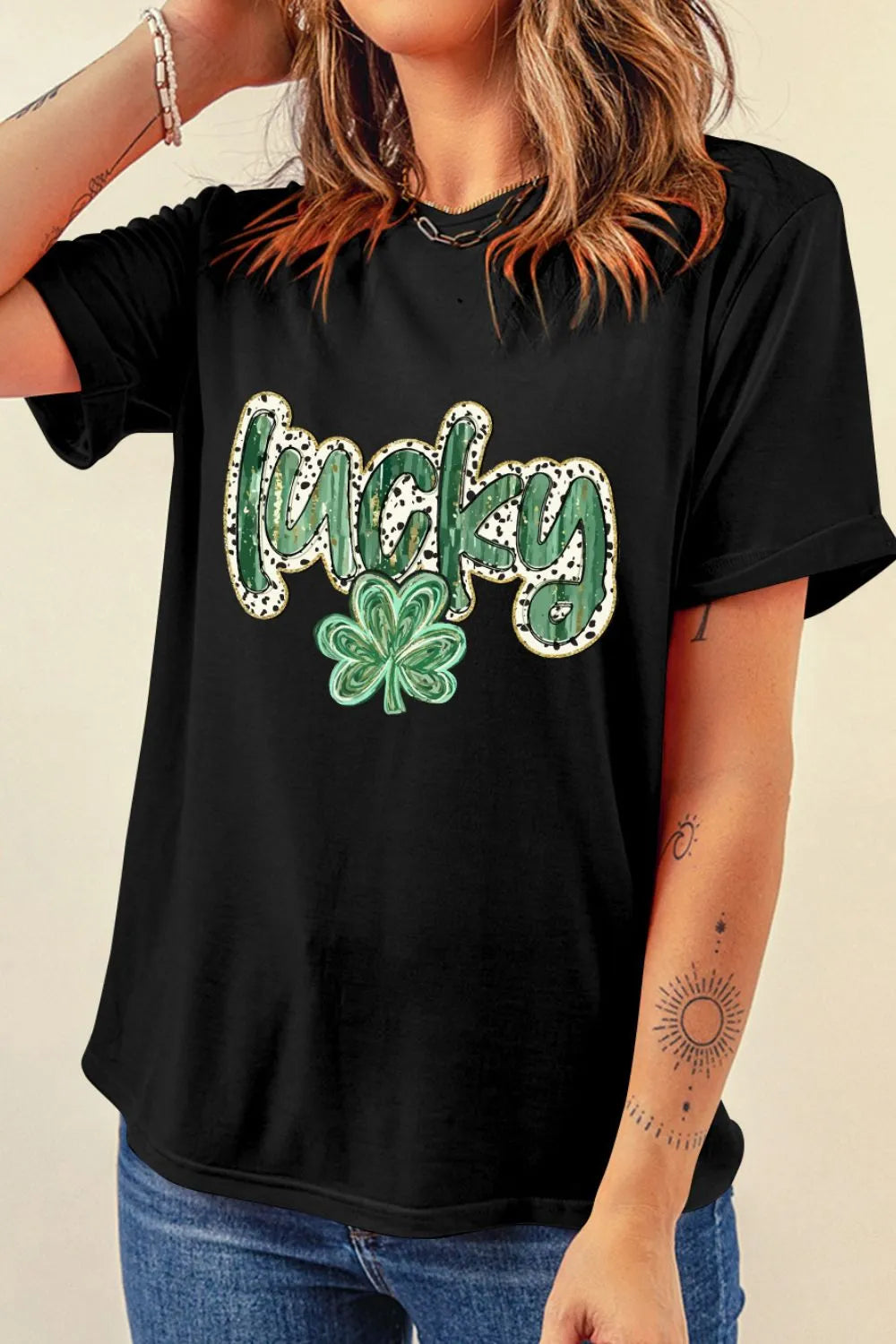 Lucky Clover Graphic T-Shirt – Trendsi | ClozArt