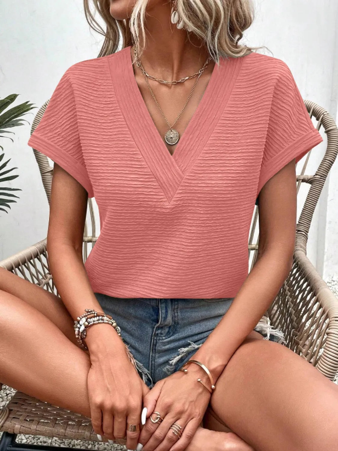 Textured Solid Color Short Sleeve Top – Trendsi | ClozArt