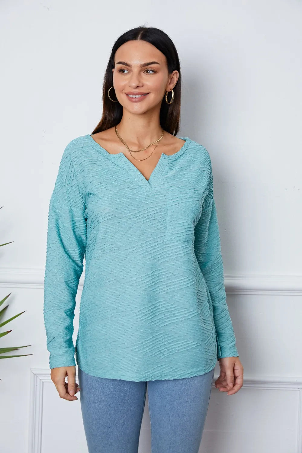 Texture Notched Drop Shoulder Top – Trendsi | ClozArt